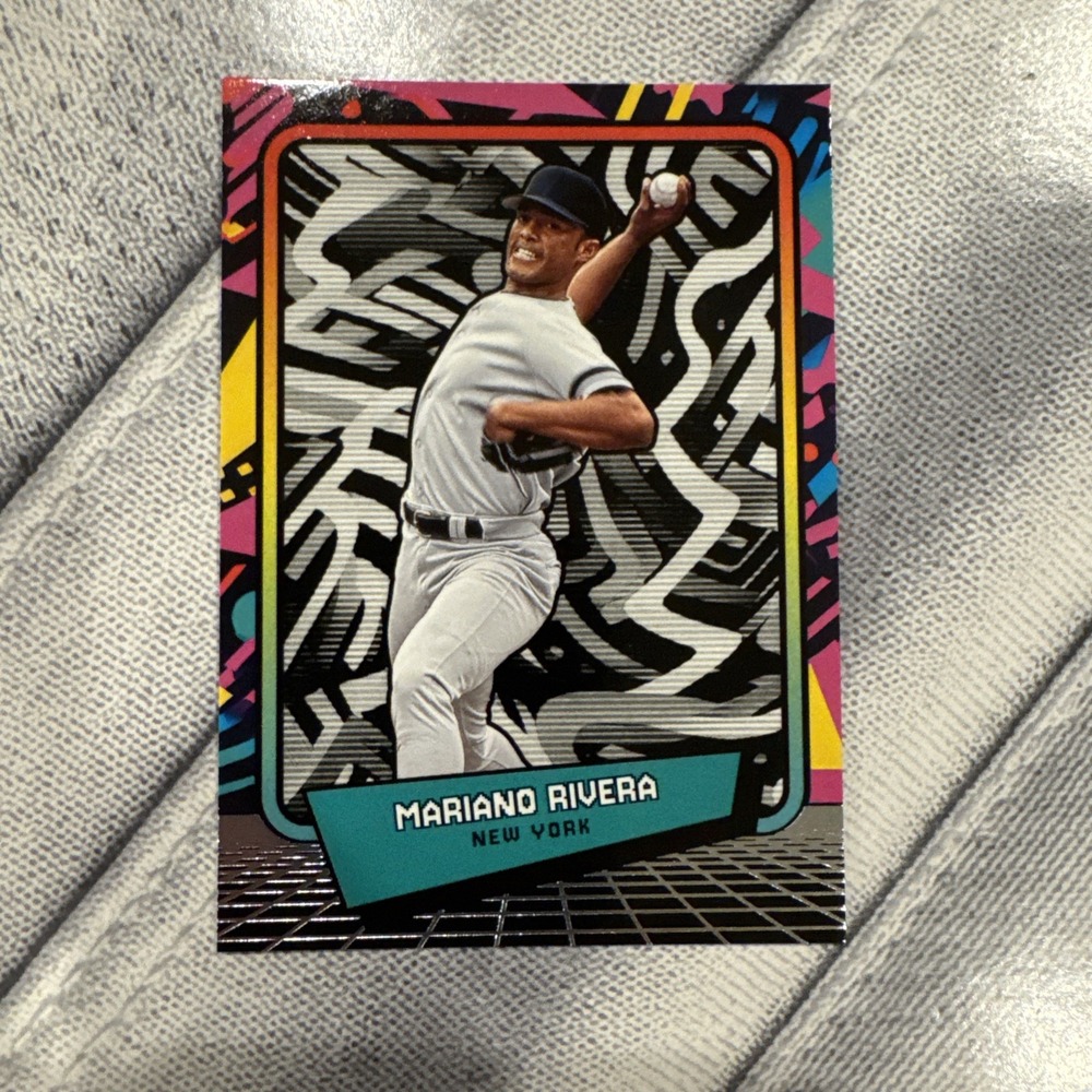 2026 Panini Decades 90s Pop Culture - Mariano Rivera #20 Silver Holo Prizm